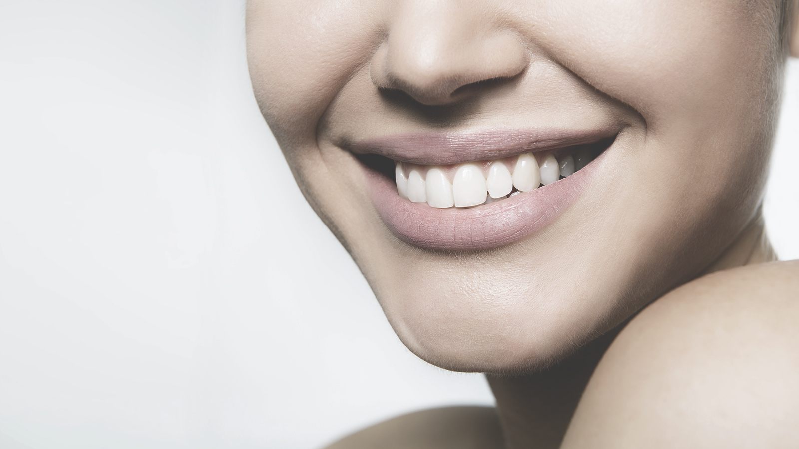 Dental Aesthetics The Oral Lab